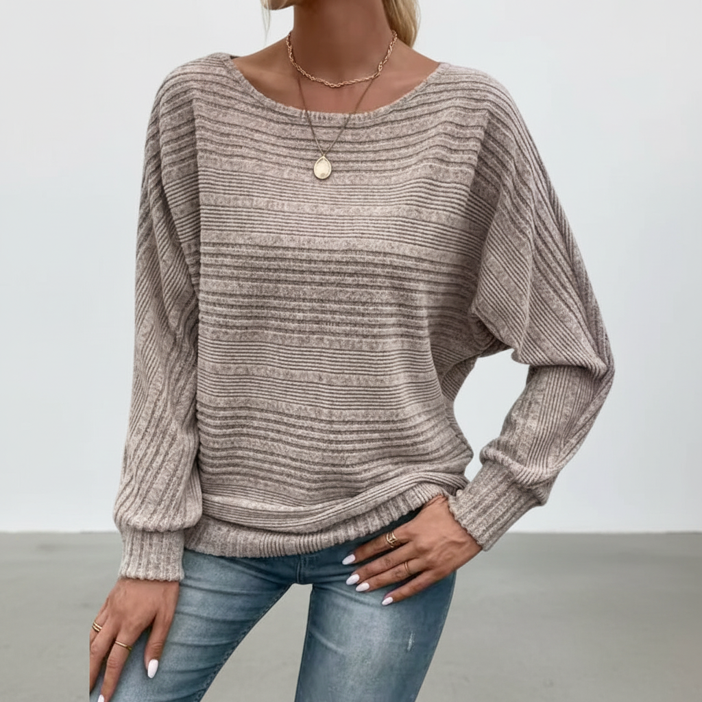 Dame Sweater Med Flagermusærmer Og Tekstureret Stribestrik