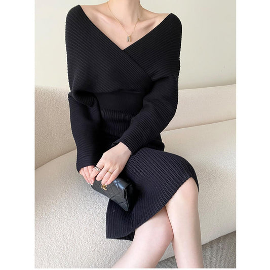 Women's draped knitted V-neck midi dress – Wide-waist style for fall events