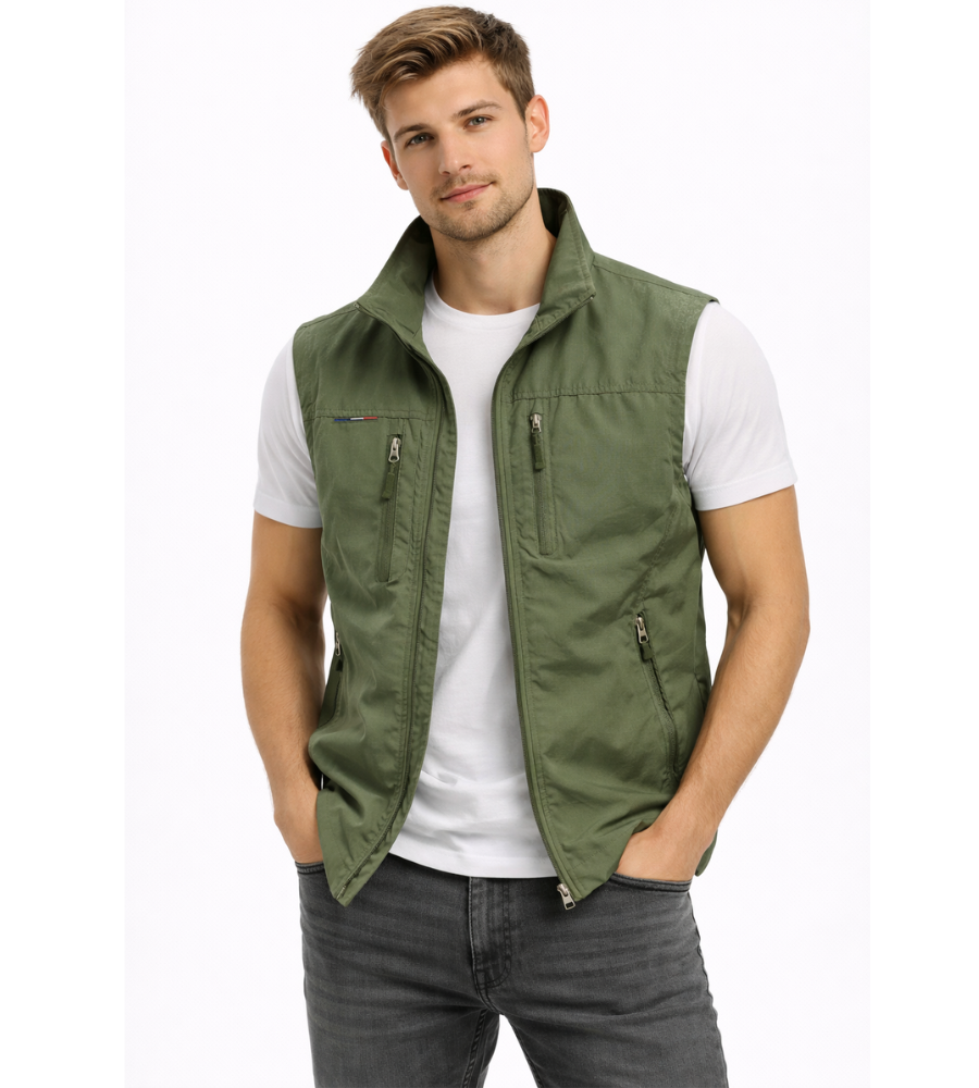 Men's quilted vest with zip closure and high collar – practical transitional jacket for outdoor use, everyday wear, and leisure