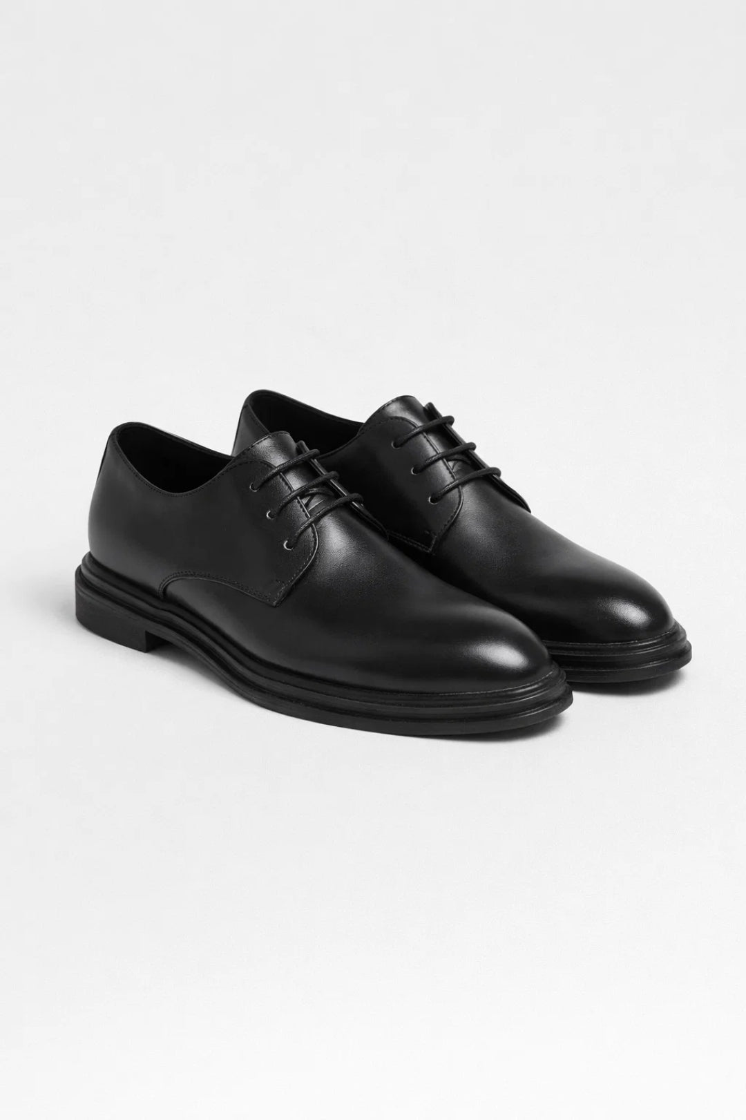 Men's Derby Shoes with Round Toe and Layered Sole – Classic Men's Shoes for the Office, Business, Parties, and Formal Occasions
