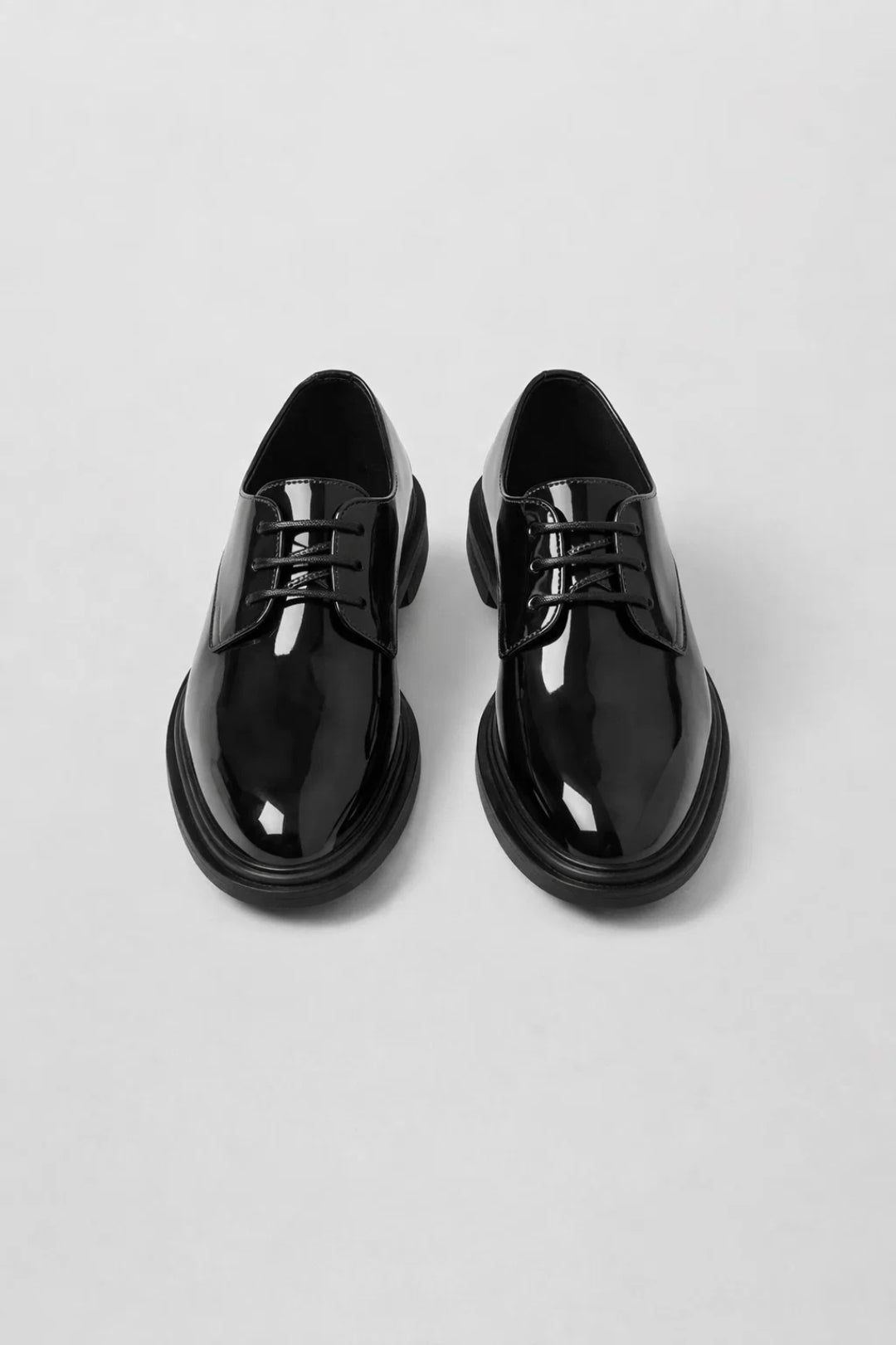 Men's Derby Shoes with Round Toe and Layered Sole – Classic Men's Shoes for the Office, Business, Parties, and Formal Occasions