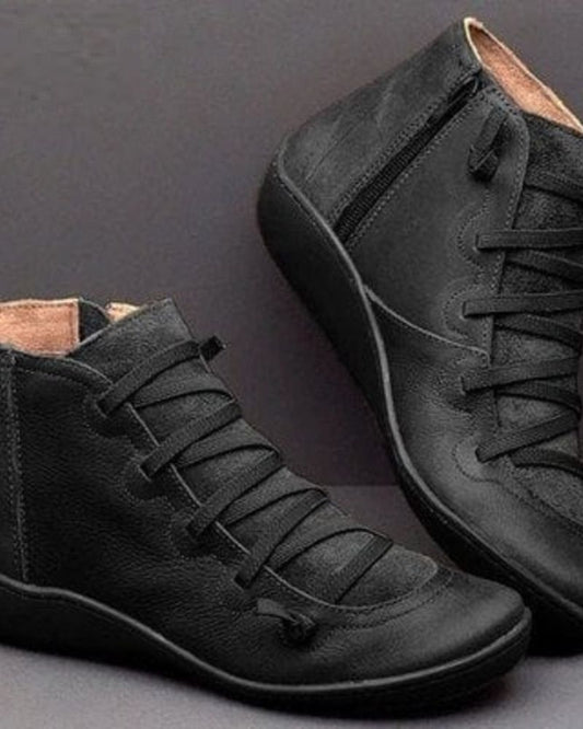 Women's Elegant Leather Boots - Comfortable and Durable Boots for Everyday Wear, Leisure, Walking, and Smart Casual Style