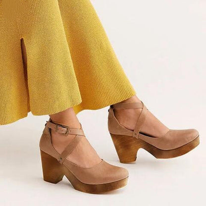 Dame Vintage Wedgesko Med Lukket Tå Og Ankelrem – Elegante Sko Med Krydsremme Til Smart Casual-stil Og Festlige Anledninger