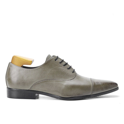 Men’s leather Oxford shoes with cap toe and lace-up closure – classic shoes for the office, business, and formal occasions