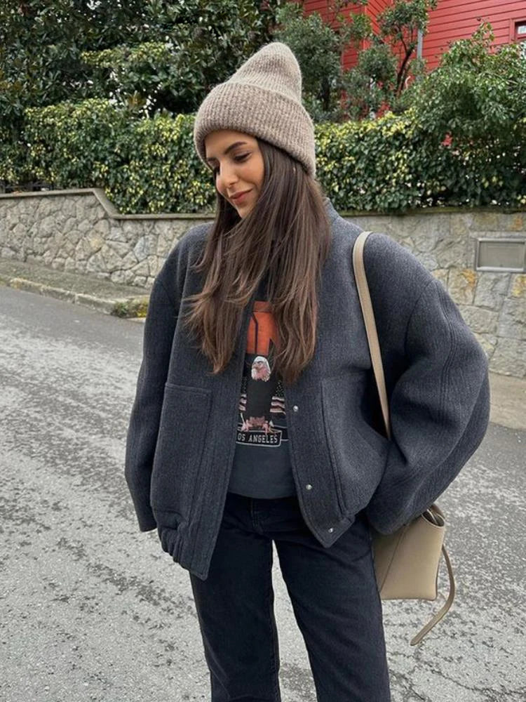 Women's Long Wool-Blend Coat with Textured Design - Elegant and Casual Winter Outerwear for Cold Days, Everyday Wear, the Office and Smart Casual Style