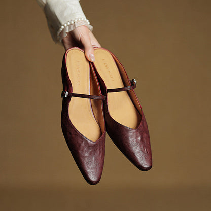 Women's Flat Mules with Pointed Toe and Strap Details – Slip-on Shoes for Everyday Wear, the Office, and Special Occasions