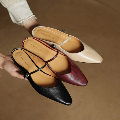 Women's Flat Mules with Pointed Toe and Strap Details – Slip-on Shoes for Everyday Wear, the Office, and Special Occasions