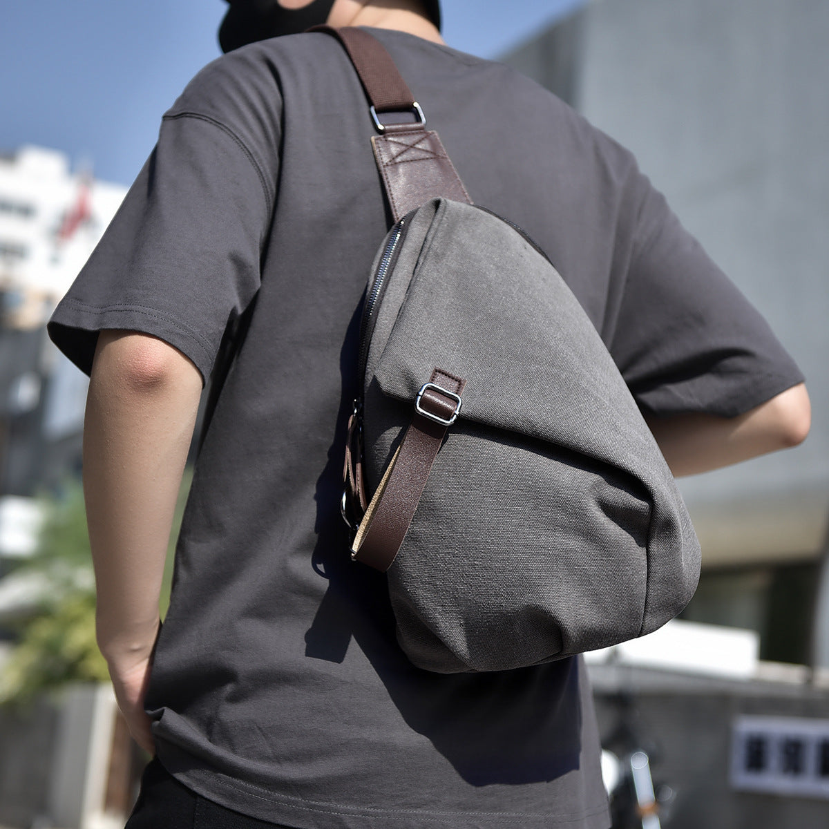 Men’s Canvas Sling Backpack with Minimalist Design – Practical Crossbody Bag for Travel, Commuting, Leisure, and Everyday Use
