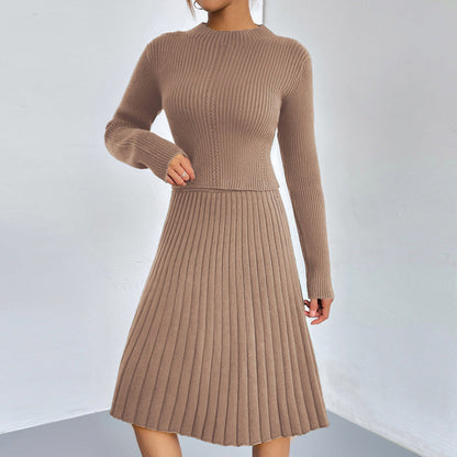 Dámská plisovaná pletená 2dílná souprava s žebrovaným svetrem a sukní áčkového střihu - elegantní pletená souprava pro každodenní nošení a smart casual styl