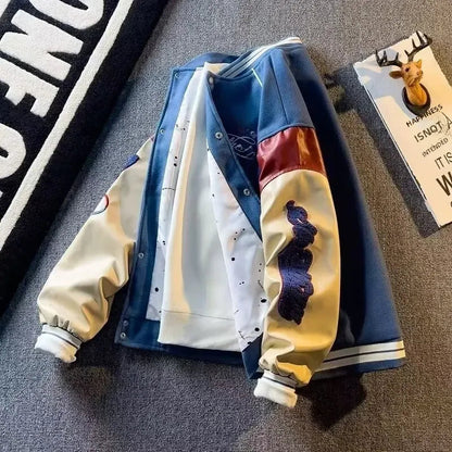 Męska kurtka patchworkowa z haftowanymi detalami i zapięciem na guziki – lekka kurtka casual na co dzień, na czas wolny, w podróż i w stylu streetwear