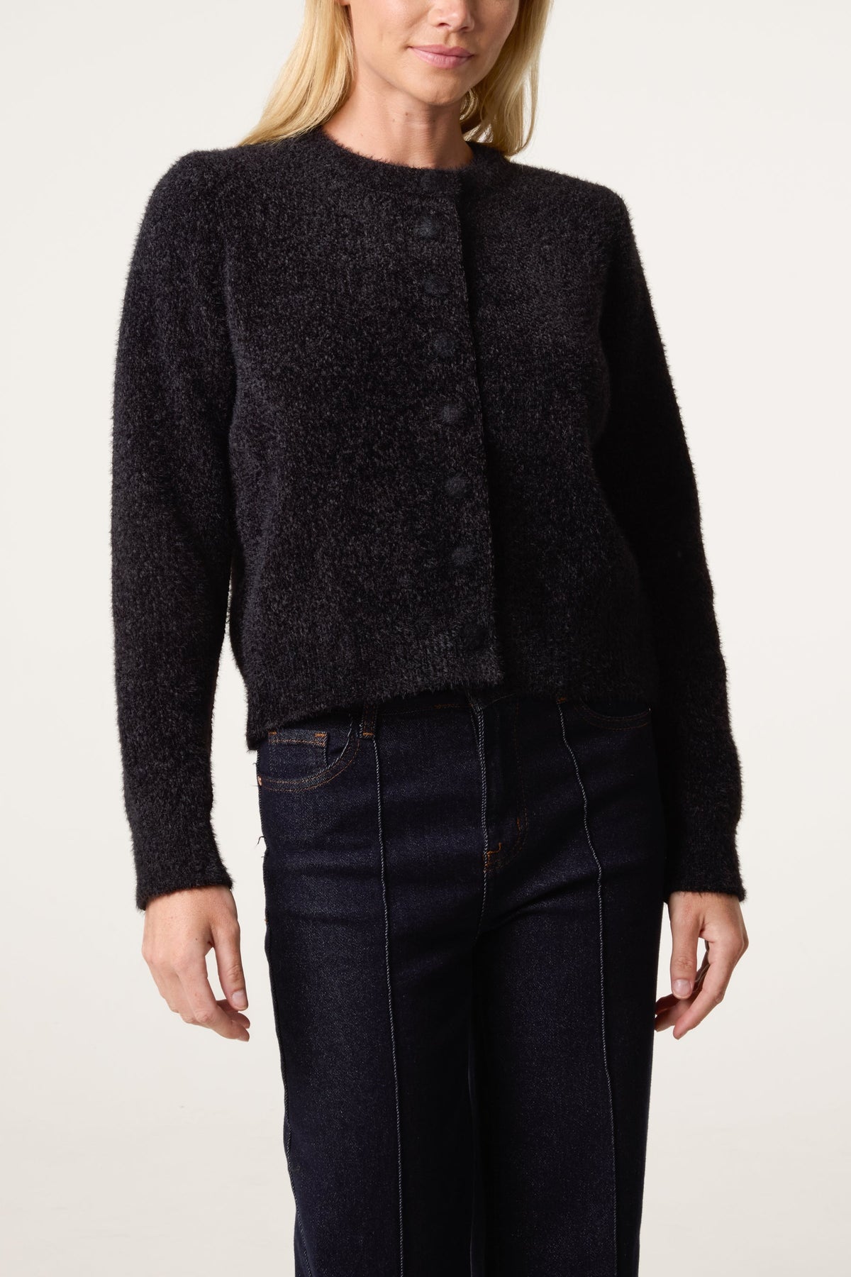 Women's Soft Knit Cardigan with Buttons, Crew Neck and Cropped Fit – Casual Top for Work, Everyday Wear and Transitional Seasons