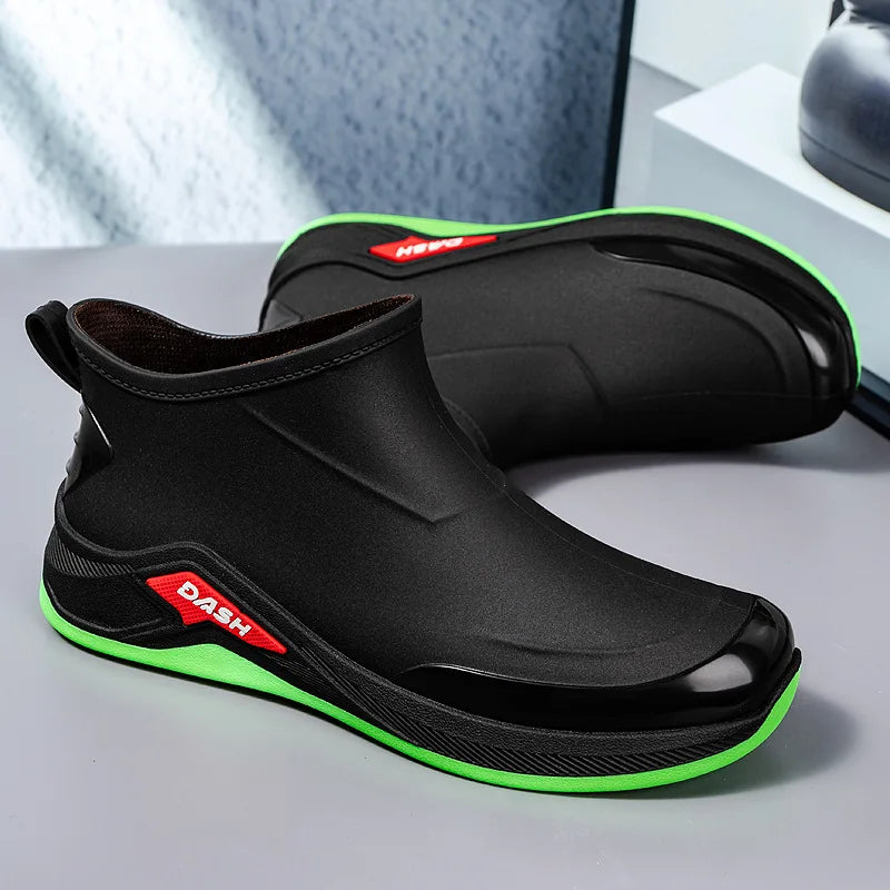 Botas de lluvia de invierno impermeables para hombre con forro de algodón y suela antideslizante - calzado práctico para actividades al aire libre, días lluviosos, invierno y uso diario