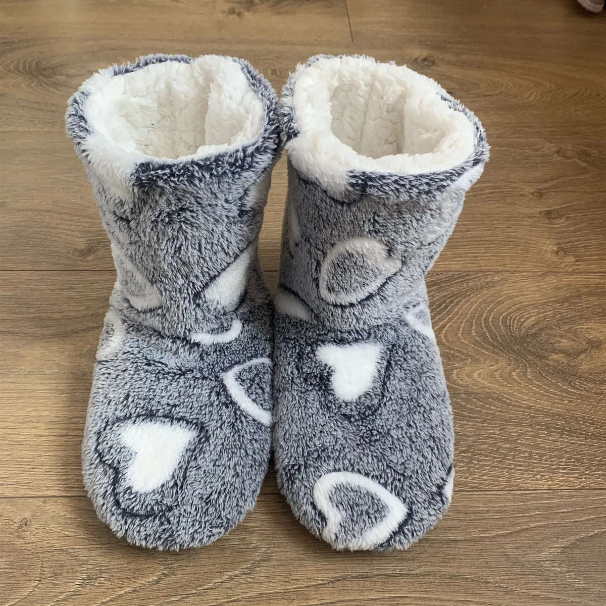 Women's Plush-Lined Winter Bootie Slippers with Non-Slip Sole – Warm House Shoes for Fall, Winter, Relaxation, and Everyday Wear