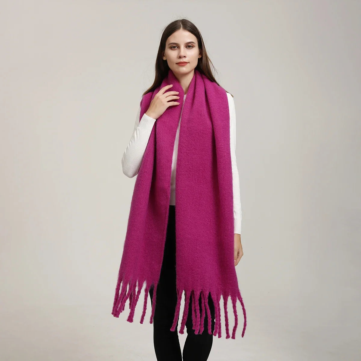 Damski oversize’owy zimowy szalik z kaszmiru z miękkimi chwostami – elegancki i ciepły szalik na jesień, zimę i na co dzień