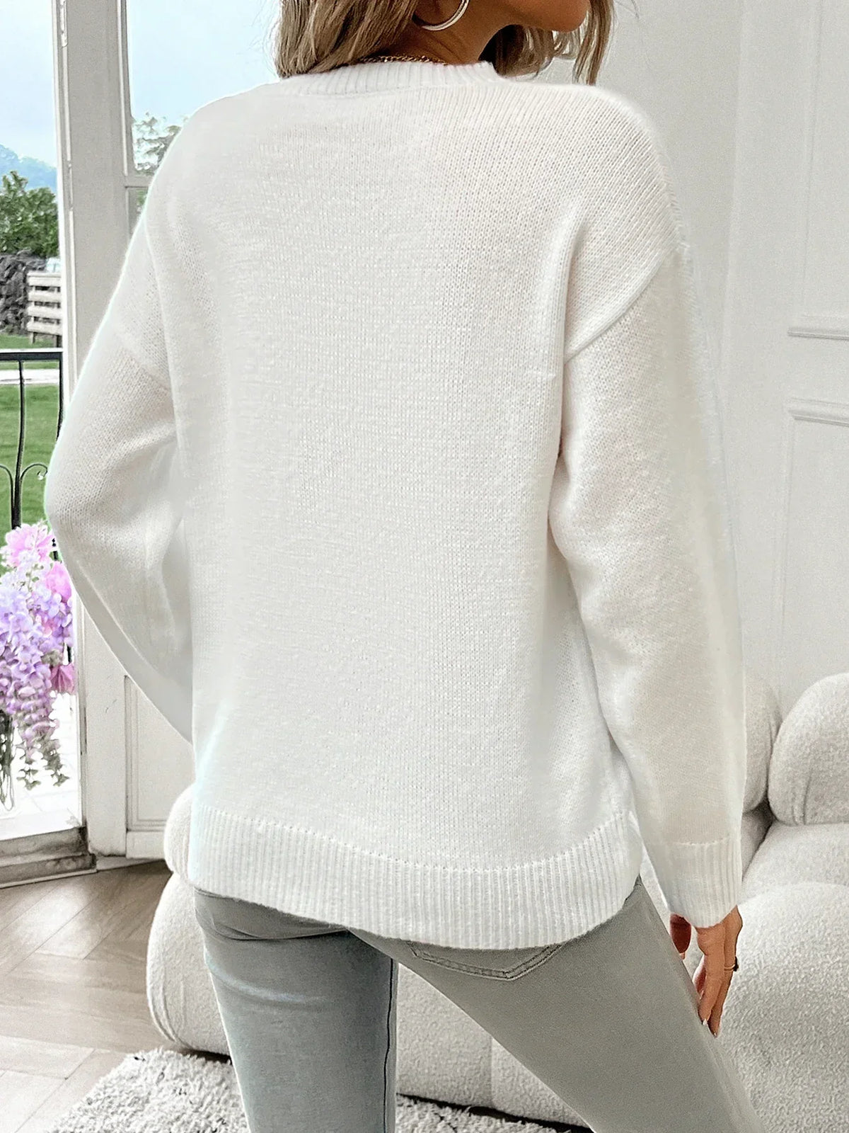 Women's American flag print sweater with crew neck and long sleeves - a casual sweater for fall, winter, and everyday wear