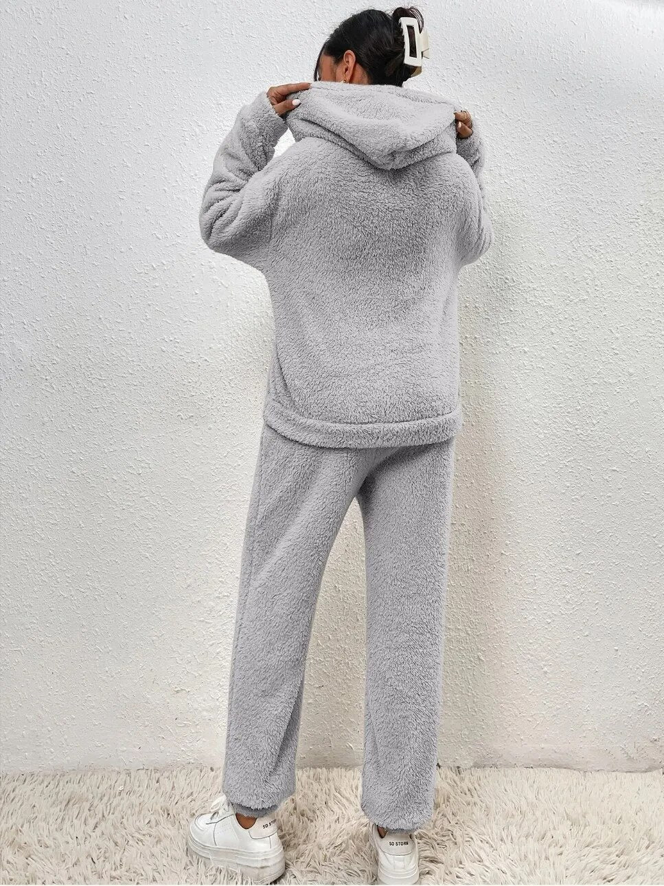 Dame Teddy Loungewear-sæt – Todelt Sæt Med Hætte Til Hyggeligt Vinterbrug