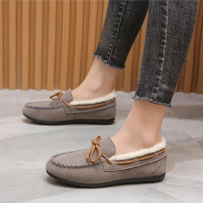 Damskie zimowe loafersy z pluszową wyściółką, wsuwanym fasonem i antypoślizgową podeszwą – ciepłe mokasyny na chłodne dni, do noszenia na co dzień i dla komfortu