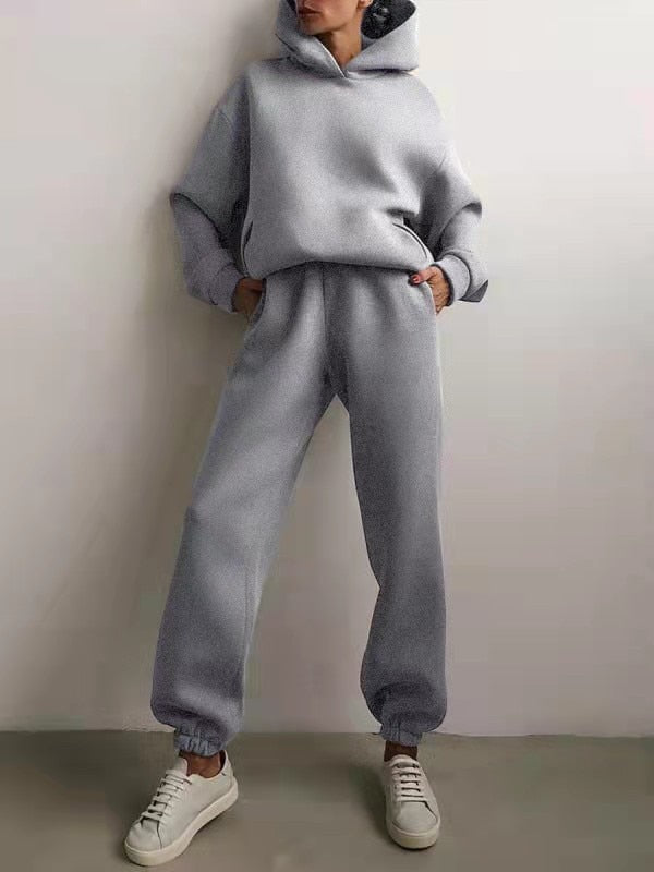 Women's 2-Piece Set with Hoodie and Jogger Pants - Soft and Comfortable Tracksuit for Everyday Wear, Relaxation, Leisure, and Casual Style