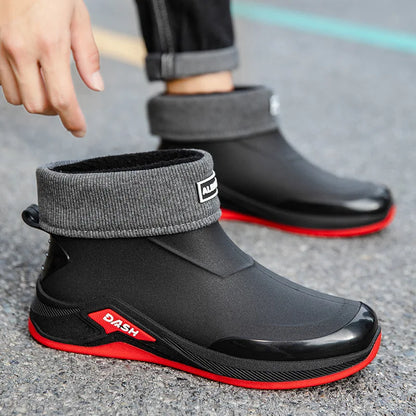 Botas de lluvia de invierno impermeables para hombre con forro de algodón y suela antideslizante - calzado práctico para actividades al aire libre, días lluviosos, invierno y uso diario