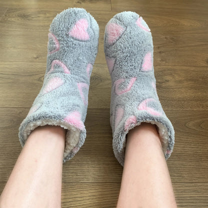 Women's Plush-Lined Winter Bootie Slippers with Non-Slip Sole – Warm House Shoes for Fall, Winter, Relaxation, and Everyday Wear