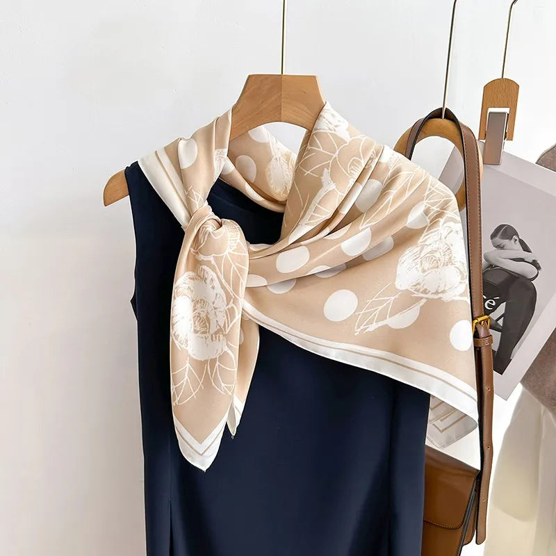 Dame Let Firkantet Tørklæde Med Satin-følelse Og Print – Elegant Tørklæde Til Hår, Hals Og Alsidig Styling Året Rundt