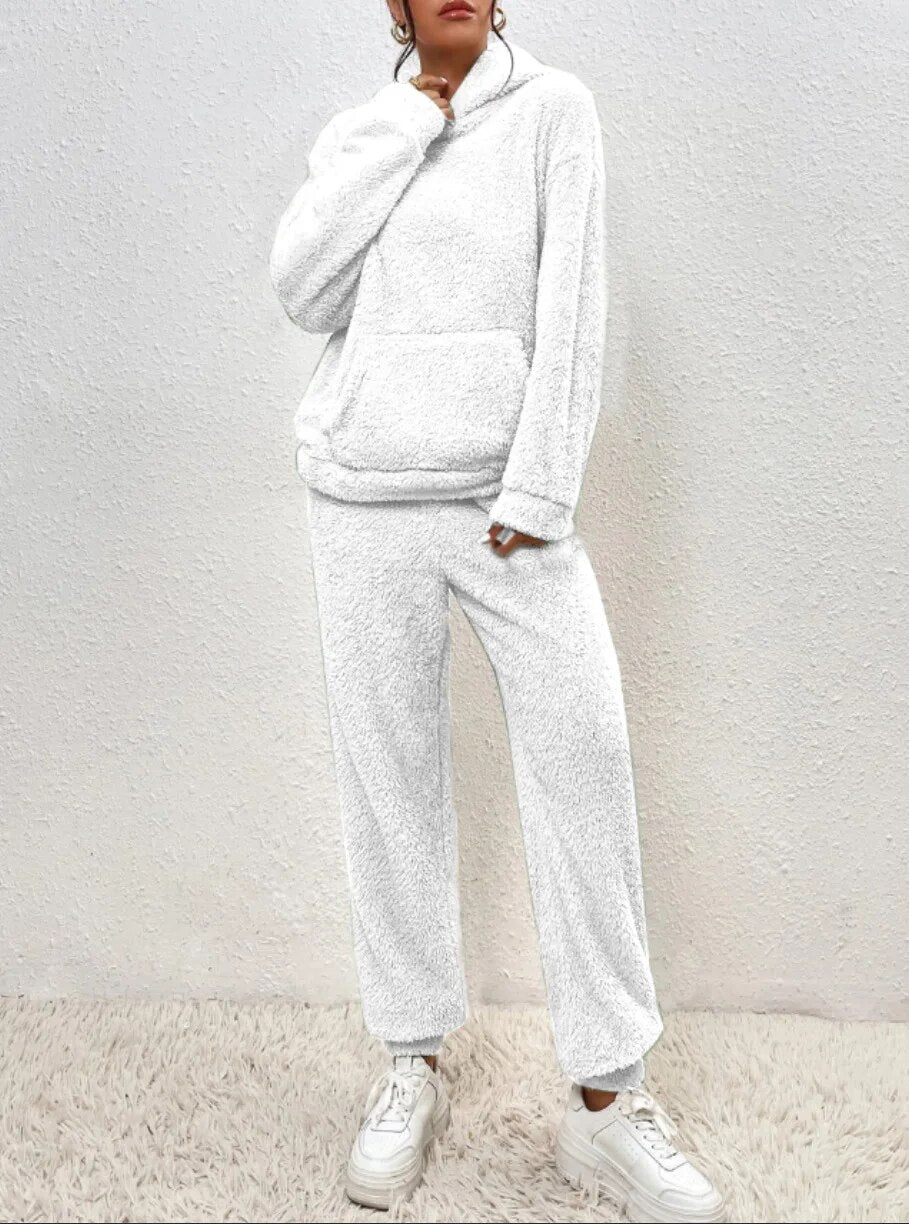 Dame Teddy Loungewear-sæt – Todelt Sæt Med Hætte Til Hyggeligt Vinterbrug