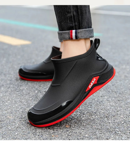 Botas de lluvia de invierno impermeables para hombre con forro de algodón y suela antideslizante - calzado práctico para actividades al aire libre, días lluviosos, invierno y uso diario