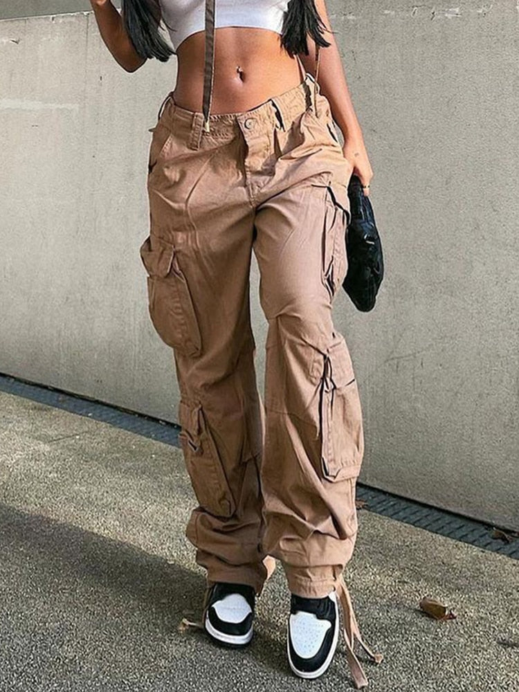Pantaloni cargo de damă cu croială largă și buzunare practice – pantaloni utility moderni pentru streetwear, ținute de zi cu zi și outfituri casual