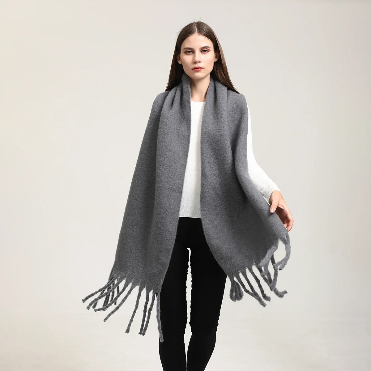 Damski oversize’owy zimowy szalik z kaszmiru z miękkimi chwostami – elegancki i ciepły szalik na jesień, zimę i na co dzień