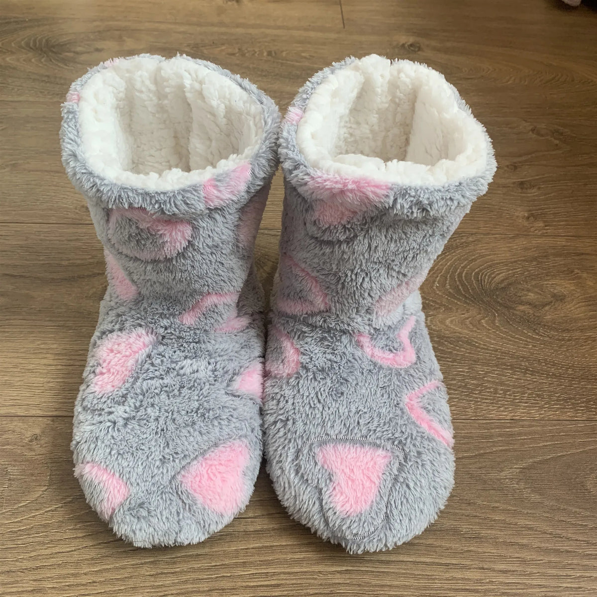 Women's Plush-Lined Winter Bootie Slippers with Non-Slip Sole – Warm House Shoes for Fall, Winter, Relaxation, and Everyday Wear
