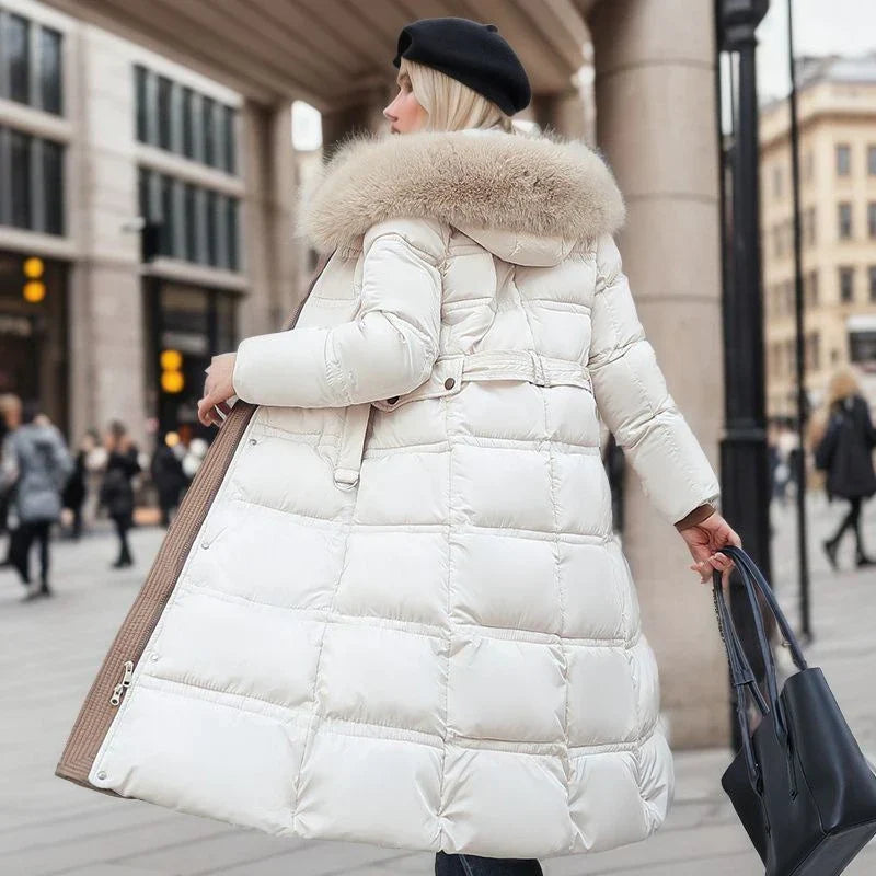 Abrigo puffer largo y acolchado para mujer con capucha y piel sintética - Prenda de abrigo cálida con cinturón y cintura marcada para los fríos días de invierno, el uso diario y las actividades al aire libre