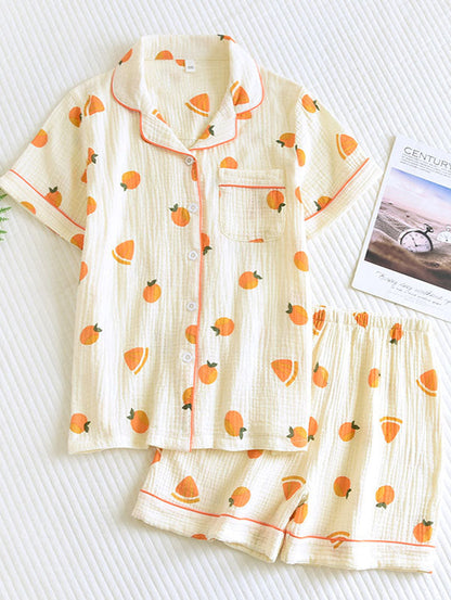 Women's Floral Pajama Set with Short-Sleeved Shirt and Shorts – Light and Comfortable Sleepwear for Warm Summer Nights
