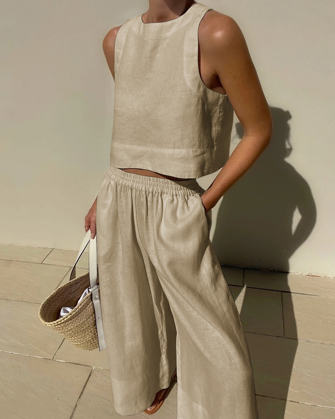 Women's 2-piece cotton and linen set with a sleeveless crop top – wide-leg trousers for summer, vacations, and casual everyday looks