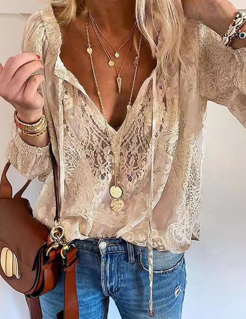 Dame Transparent Blondebluse Med Bindefront Ved Halsudskæringen