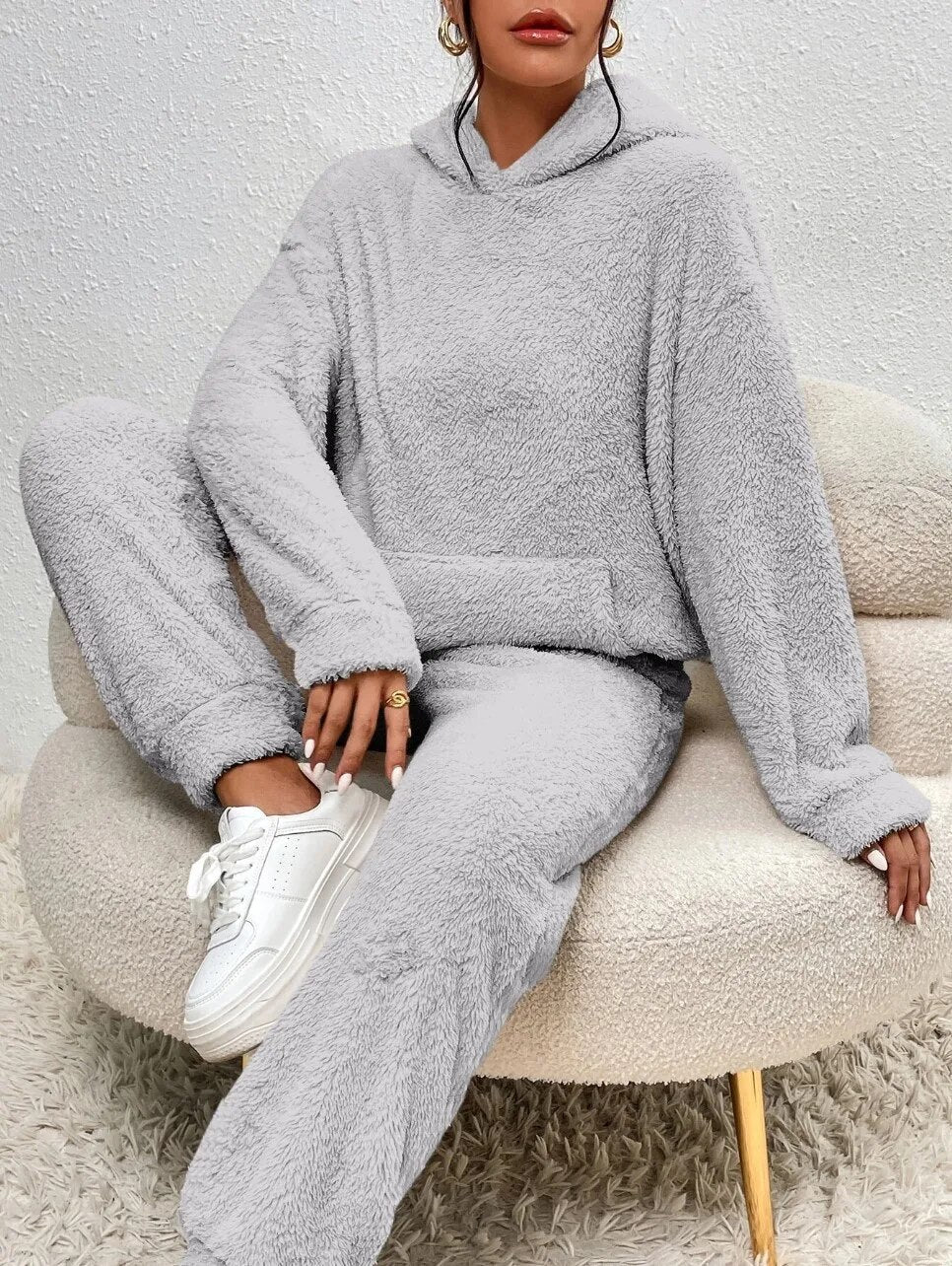 Dame Teddy Loungewear-sæt – Todelt Sæt Med Hætte Til Hyggeligt Vinterbrug
