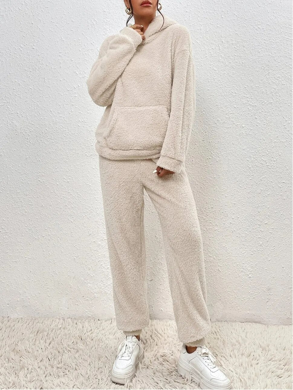 Dame Teddy Loungewear-sæt – Todelt Sæt Med Hætte Til Hyggeligt Vinterbrug