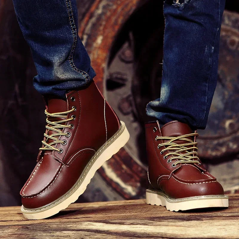 Botas de nieve de cuero para hombre con forro de piel, diseño hidrófugo y cordones – Cálidos botines de invierno con suela antideslizante para días fríos y actividades al aire libre