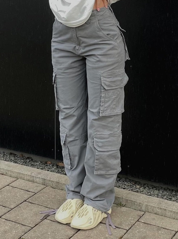 Pantaloni cargo de damă cu croială largă și buzunare practice – pantaloni utility moderni pentru streetwear, ținute de zi cu zi și outfituri casual