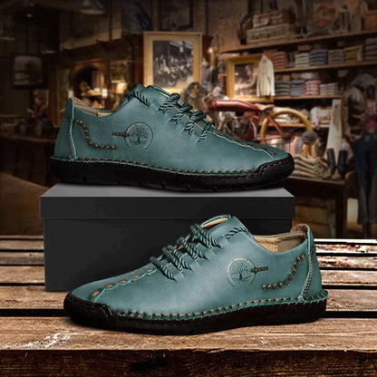 Pánské vintage ležérní kožené polobotky s ručně šitými detaily a tkaničkami - flexibilní nízká obuv na každý den, volný čas a elegantně ležérní styl
