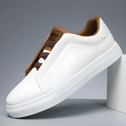 Men’s sneakers in smooth leather with elastic laces – modern sneakers with a sturdy sole for everyday wear, leisure, and casual outfits