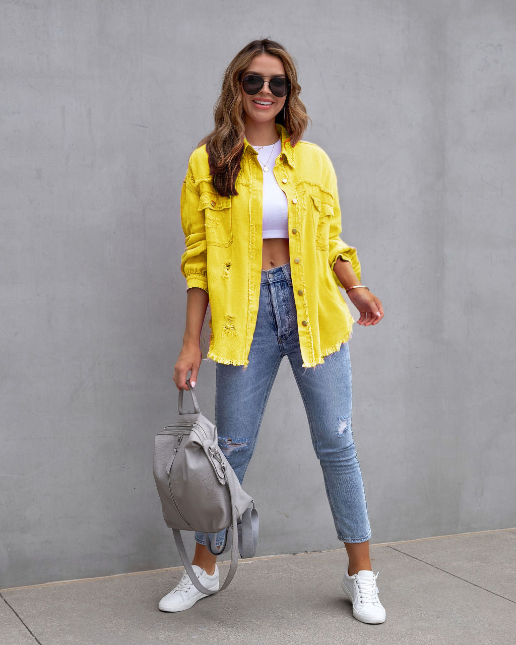 Chaqueta vaquera extragrande desgastada para mujer, con bordes sin rematar, cierre de botones y bolsillos utilitarios en el pecho - Chaqueta relajada para uso diario, ocio y estilo urbano