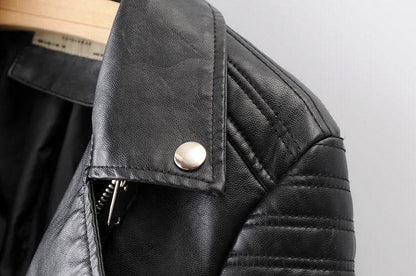 Dámská přiléhavá kožená bunda s oboustranným zipem - elegantní bunda na každodenní nošení, volný čas a elegantně ležérní styl