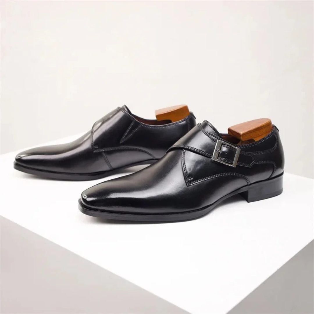 Męskie buty typu monk strap z pojedynczą klamrą – formalne obuwie męskie do pracy, biura i na specjalne okazje