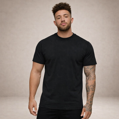 Tricou bărbătesc din bumbac, cu croială slim fit și guler rotund – piesă de bază clasică pentru purtare zilnică, timp liber și stil smart casual