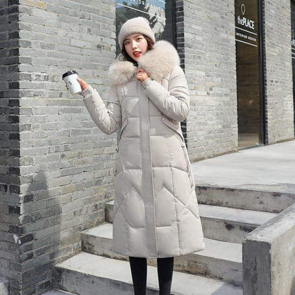 Women's puffer coat with faux fur collar - warm winter outerwear for cold days, everyday wear, leisure, and outdoor use