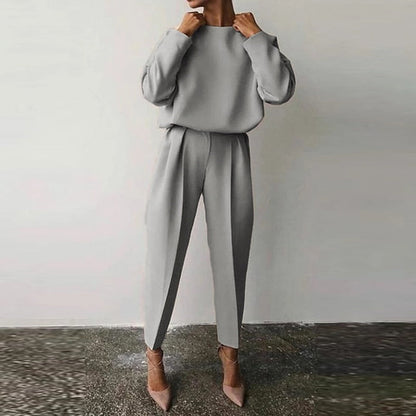 Dámský elegantní dvoudílný kostým s blejzrem a kalhotami – univerzální outfit do kanceláře, na každý den, volný čas i ve stylu smart casual