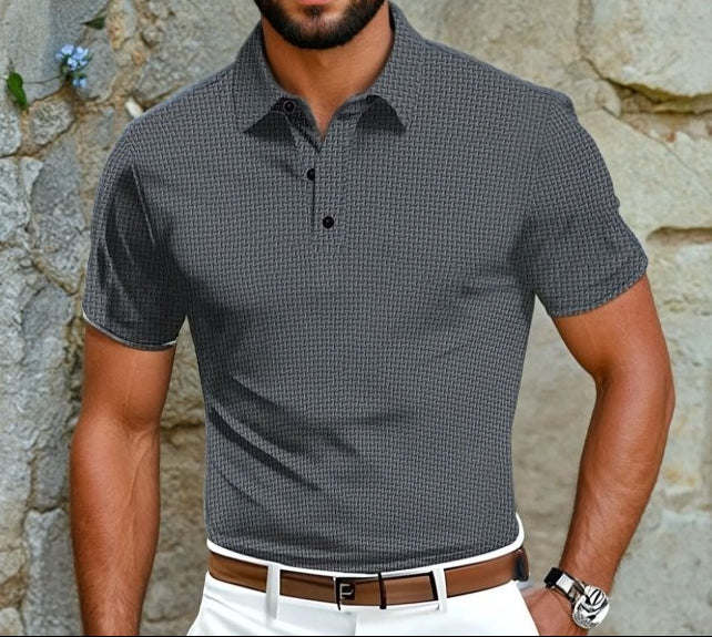Polo de manga corta para hombre con tejido ligeramente texturizado – Prenda versátil para el día a día informal y el golf