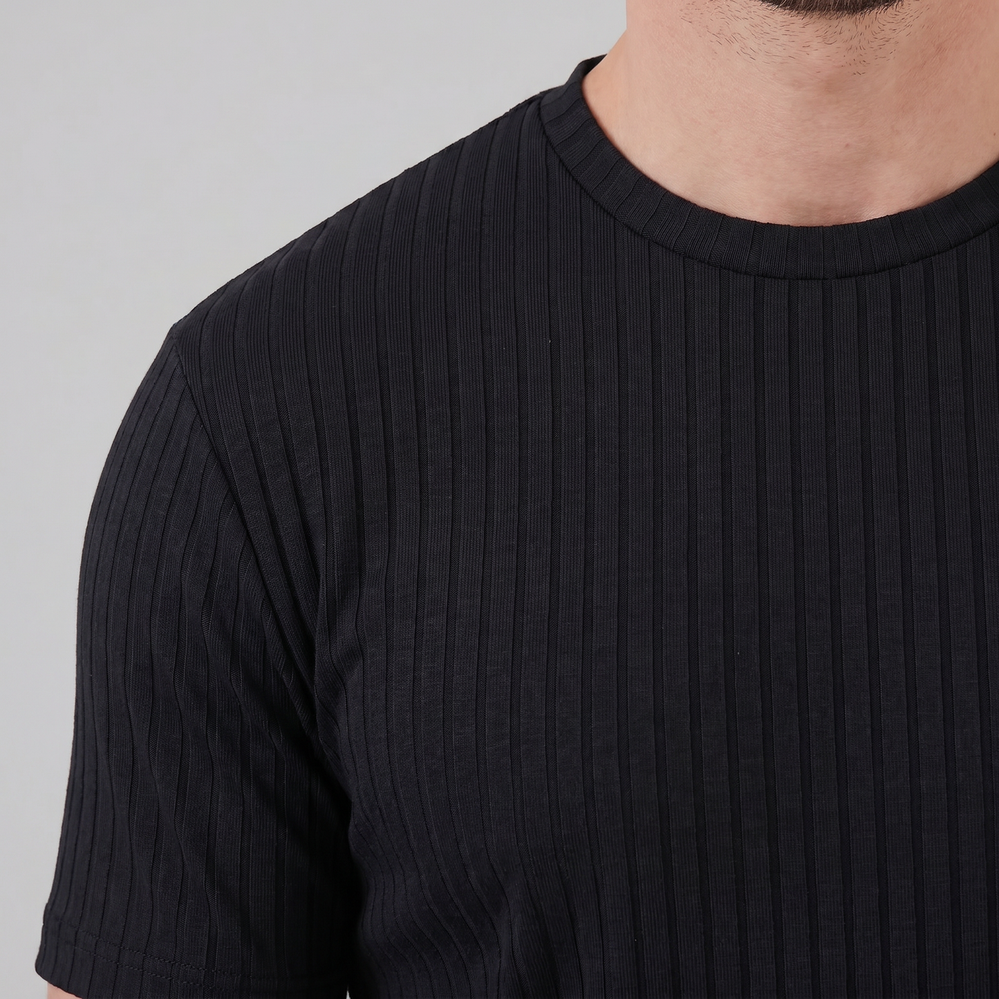 Herre Ribbet T-shirt Med Rund Hals Og Smal Pasform