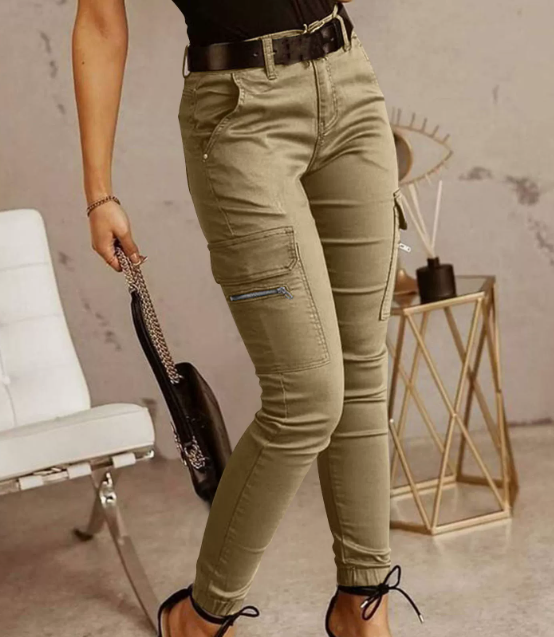 Women's High-Waisted Cargo Pants with a Tapered Fit - Practical Utility Design for Casual Streetwear and Everyday Wear