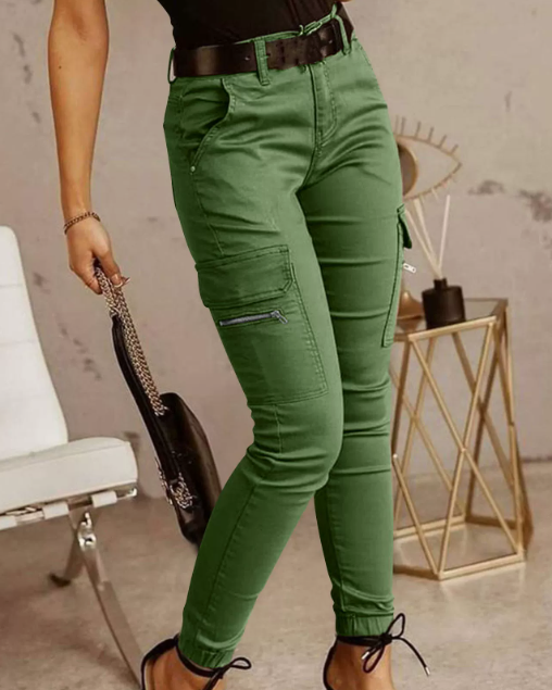 Women's High-Waisted Cargo Pants with a Tapered Fit - Practical Utility Design for Casual Streetwear and Everyday Wear